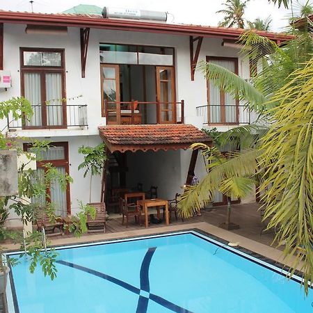 Villa Kapuru Negombo Exterior photo