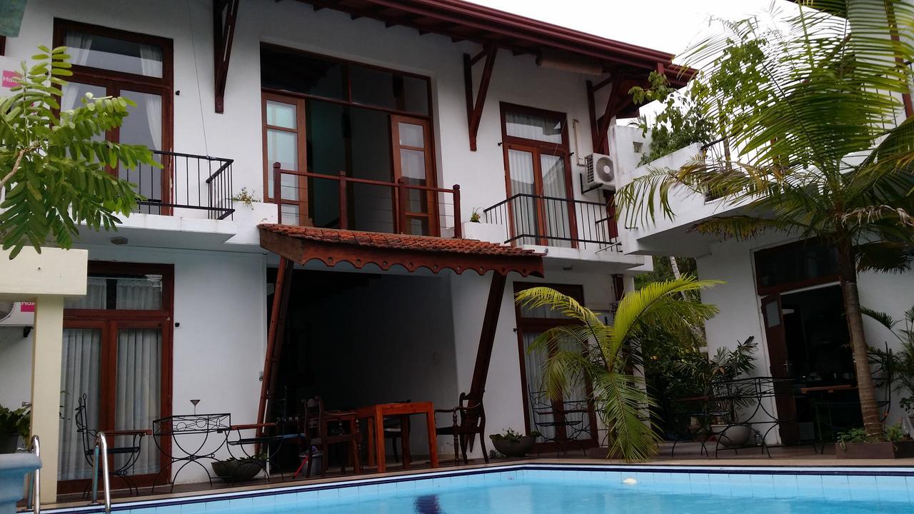 Villa Kapuru Negombo Exterior photo