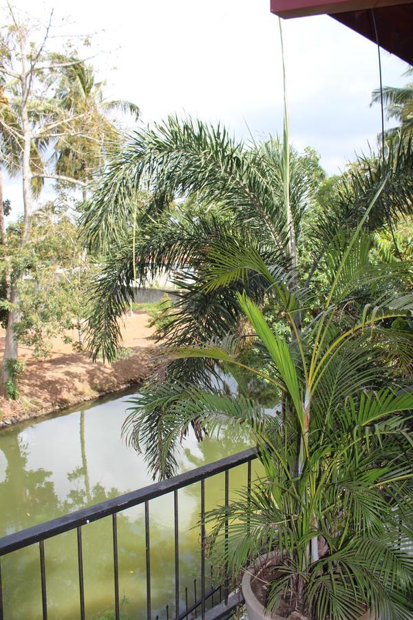 Villa Kapuru Negombo Exterior photo