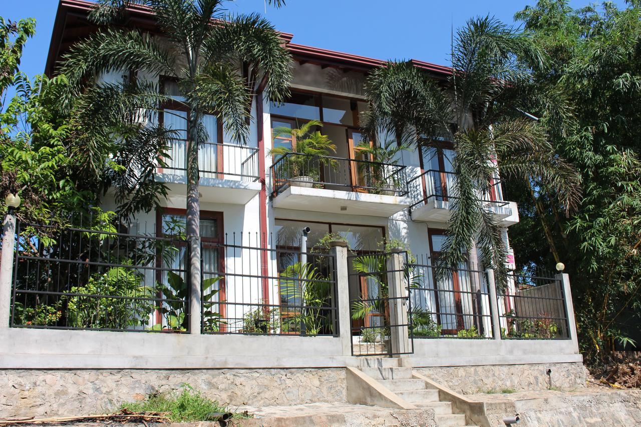 Villa Kapuru Negombo Exterior photo